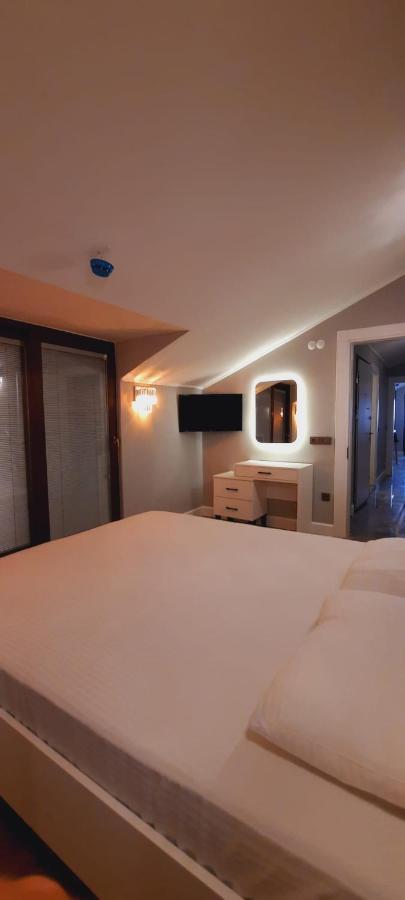 Arya Deluxe Apart Kas Bagian luar foto