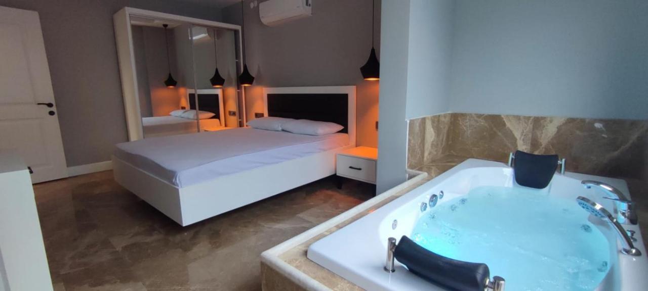 Arya Deluxe Apart Kas Bagian luar foto