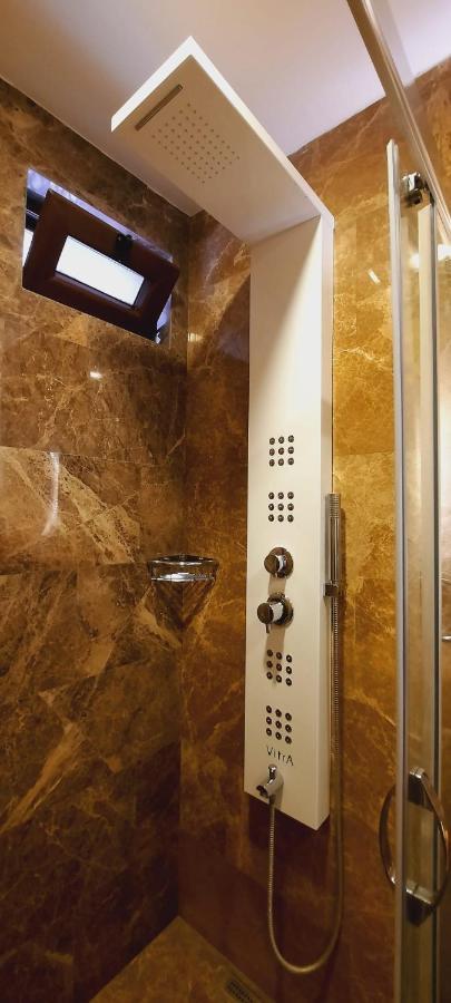Arya Deluxe Apart Kas Bagian luar foto